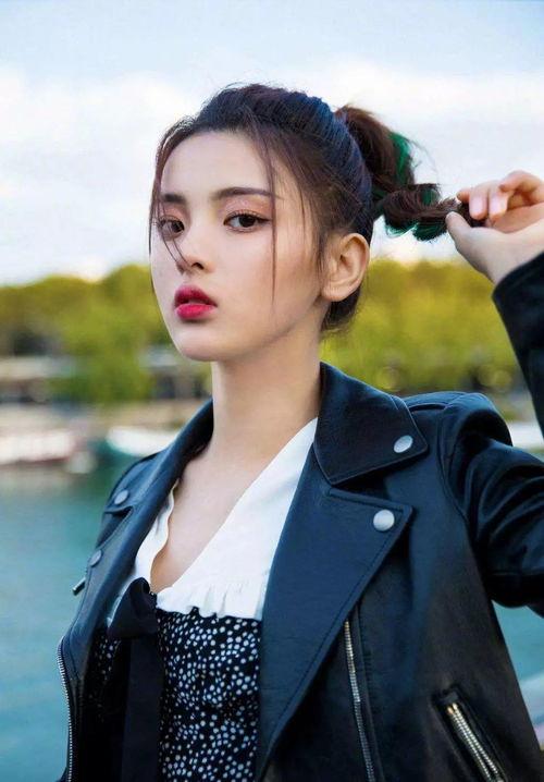 娱乐吃瓜酱高中同学,娱乐吃瓜酱与高中同窗的青春岁月