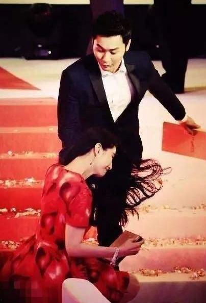 两个人吃瓜娱乐圈,娱乐圈双星同台吃瓜大揭秘